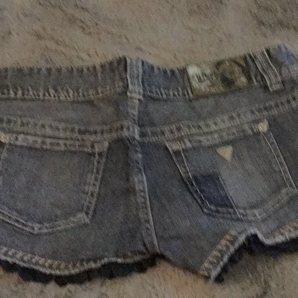 Guess shorts - Picture 2 of 2